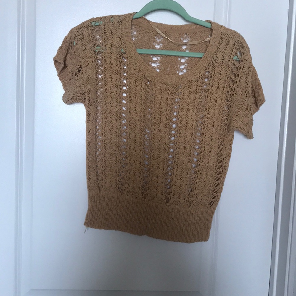 Short sleeve sweater never been worn